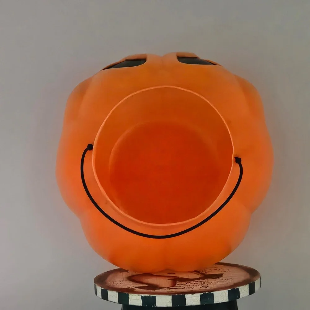 Rare Vintage Jack-O-Lantern Pumpkin Candy Bucket - Picture 4 of 6